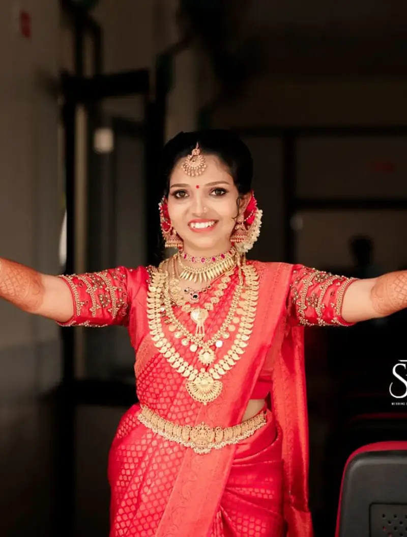 Bridal Jewellery in Manjeri – Aadhar Gold & Diamonds
